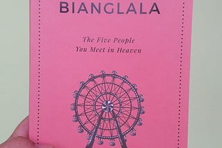 Book Review: “The Five People You Meet in Heaven, Meniti Bianglala— Mitch Albom”