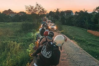 What Bali Traffic Madness Teaches Us About The Benefits Of Self-Management