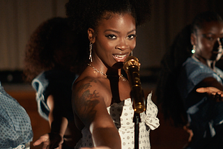 Ari Lennox Reclaims Her Power In Her Unapologetic Single “Smoke”