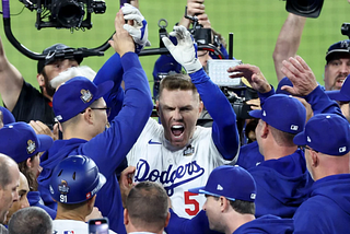 Freeman Walks off Game 1 in Style