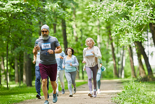 Stop the Clock! 11 Anti-Aging Habits to Look Better than 99% of People (Science Backed)