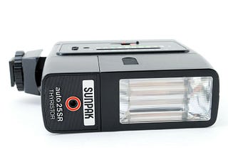Here’s the Sunpak auto 25SR Flash Manual — A Piece of Forgotten Photography History from the Past