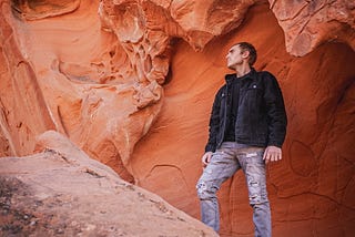 Matt DeAngelis Expresses Life’s Crossroads With New Single “Rock And A Hard Place”