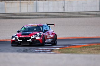 Eric Gené stars in 2024 TCR Spain prologue