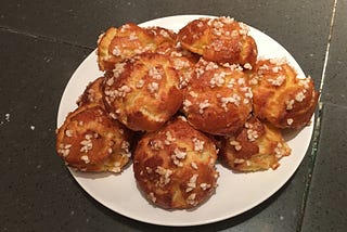 Learning to make eclairs in Paris