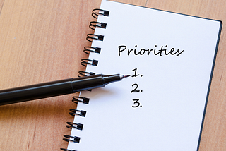 Why I Still Write Lists (With a Pen)