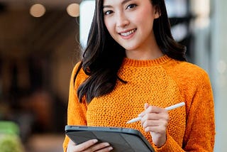 Design Your Future: How Ambitious UI/UX Designers Are Breaking Barriers and Building 6-Figure…