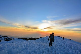 Le Kilimandjaro par la voie Machamé, une ascension inoubliable et accessible