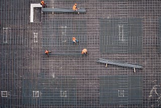 Taking decisions to structure big projects with Hooks, Stores, Services and more…