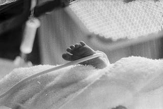 10 things you need when you have a preemie in the NICU
