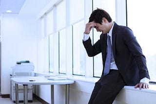Lo lắng căng thẳng là yếu tố nguy cơ dẫn đến viêm đại tràng co thắt