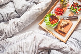 Unlocking the Link Between Sleep and Nutrition: How Good Sleep and Healthy Eating Habits Go Hand in…