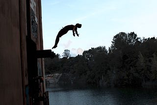 Why Cliff Jumping Isn’t As Dangerous As It Seems