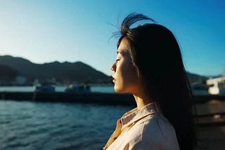 Crítica: Call Me Chihiro — A felicidade está nas pequenas coisas.