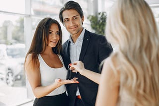 Couple gets a new car by applying auto finance in Alberta