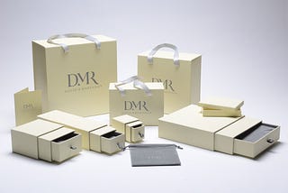 For premium products, luxury packaging is the first choice