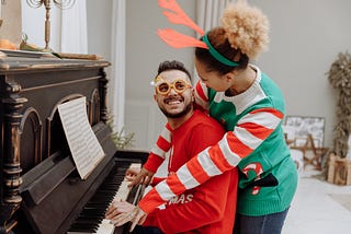 ‘I Saw Mommy Kissing Pete Davidson,’ and Other Holiday Jingles