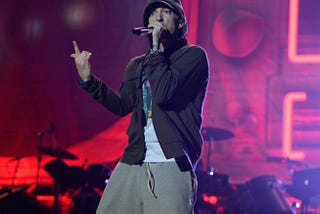 Eminem apologizes to Rihanna on surprise new album