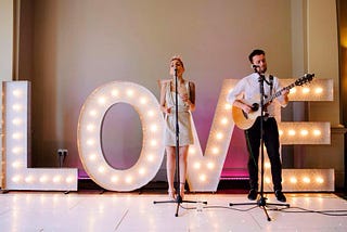Why You Should Hire an Acoustic Band for a Garden Wedding