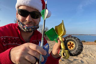 Holiday Beach Cleaning