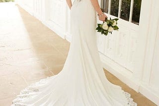 Factors When Selecting A Worthy Wedding Dress