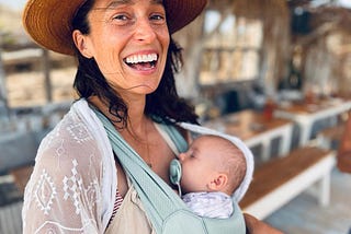 6 Things I Wish I Had Known About Breastfeeding (.)(.)