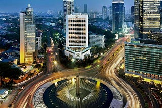 Jakarta is a contradiction between tradition and modernity