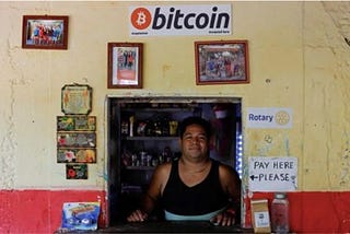 En El Salvador, el bitcoin no es la panacea que esperaban