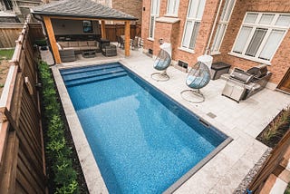 Ways to Elevate Your Pool Design With Natural Stones