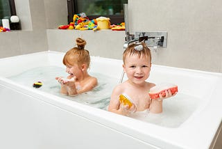 Can a Fun Bath Tub Turn Bath Time into Play Time?