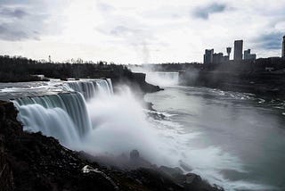 Niagara falls with long exposure.