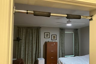 Doorway pull-up bar