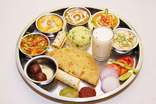 Top 5 delicious overloaded thalis that you must try in Delhi