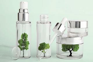 Glass Bottles or Plastic for Sustainable Skincare Packaging?