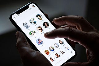 Influencers + Clubhouse : How Brands Can Dominate Audio