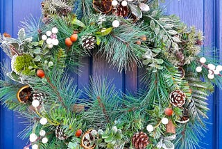 3 Simple And Elegant Holiday Wreath Ideas