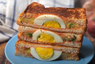 How to Make the Ultimate Egg Potato Sandwich at Home