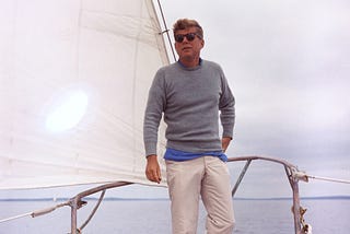 Estratto: le prime dieci pagine della biografia “Jack Kennedy: Il ritratto privato di un mito…