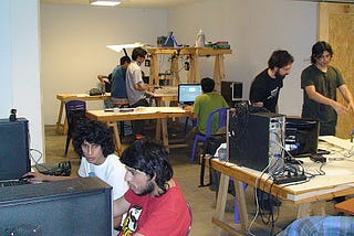 Hackerspaces and other collaborative spaces in Latin America