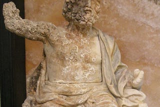 Il ritorno (a casa) di Zeus: dal Getty Museum la statua rientra ai “suoi” Campi Flegrei