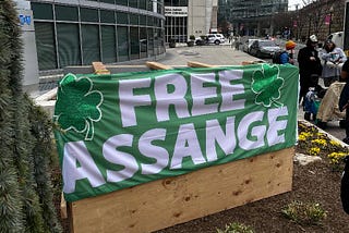 Anti-Censorship and Pro-Julian Assange Rally Knocks on DC-based Media’s Front Door