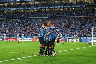 Grêmio passa por cima do Atlético Tucumán e está classificado para as semifinais da Libertadores