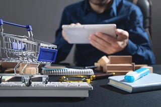 E-commerce License: Navigating Costs and Regulations in UAE and Dubai
