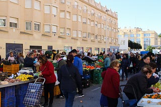 La venta ambulante en el barrio Altabix