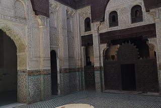 Patio with a water fountain in hot and arid climate improves Indoor Air Quality and enhances ventilation.