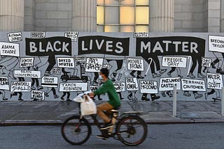 Ripoliticizzare la memoria storica e democratizzare lo spazio pubblico: l’esempio di Black lives…