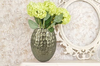 Decorative Pots and Vases Are Getting On Trend