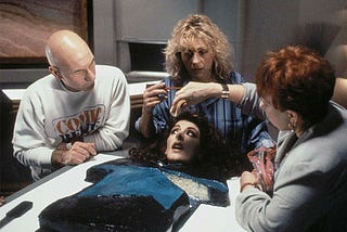 The Fascinating Behind-The-Scenes Story of the Counselor Troi Cake From Star Trek: The Next…