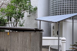 氣候的入口，沿雨勢而築的構件 An entrance indicating the climate