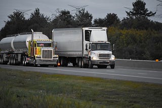 How Does Training A Truck Driver Improve Performance?